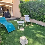 Apartmán Climatise 2 Pieces Avec Vue : 4 Pers, Piscine, Parking - Fr-1-780-38