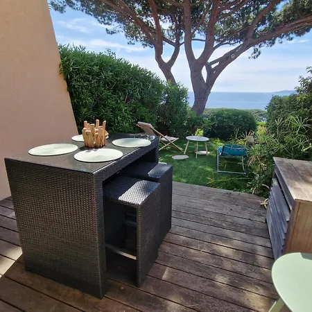 Climatise Avec Piscine, Terrasse Vue Et Parking A - Fr-1-780-38 * Sainte-Maxime