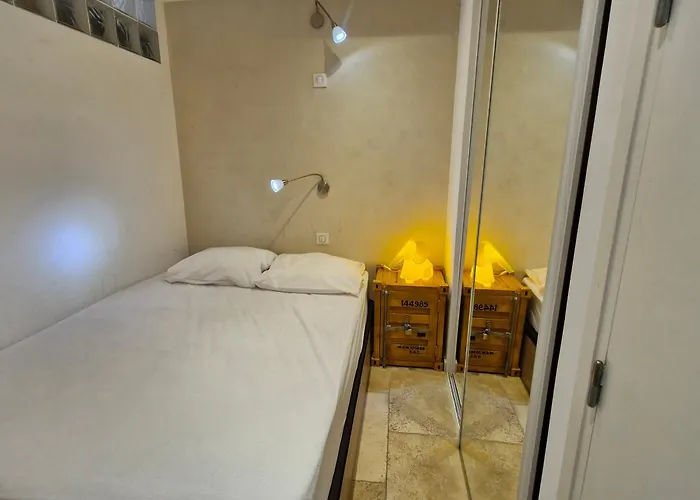 Climatise 2 Pieces Avec Vue : 4 Pers, Piscine, Parking - Fr-1-780-38 * 생트막시메